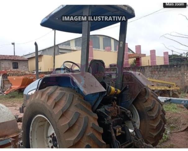 Foto de TRATOR NEW HOLLAND TL75